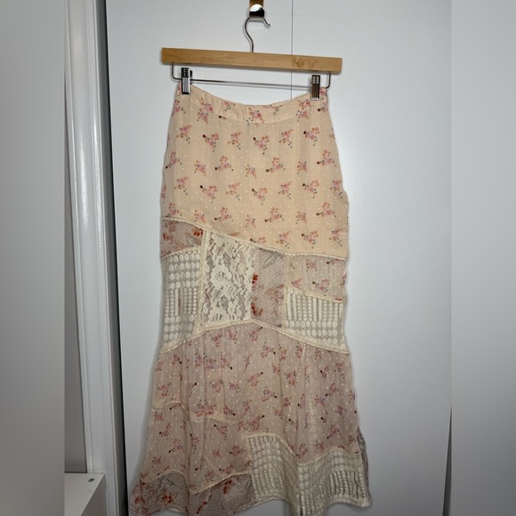 Free People - Daniella Lace Maxi Skirt - XS NWT - Picture 2 of 10